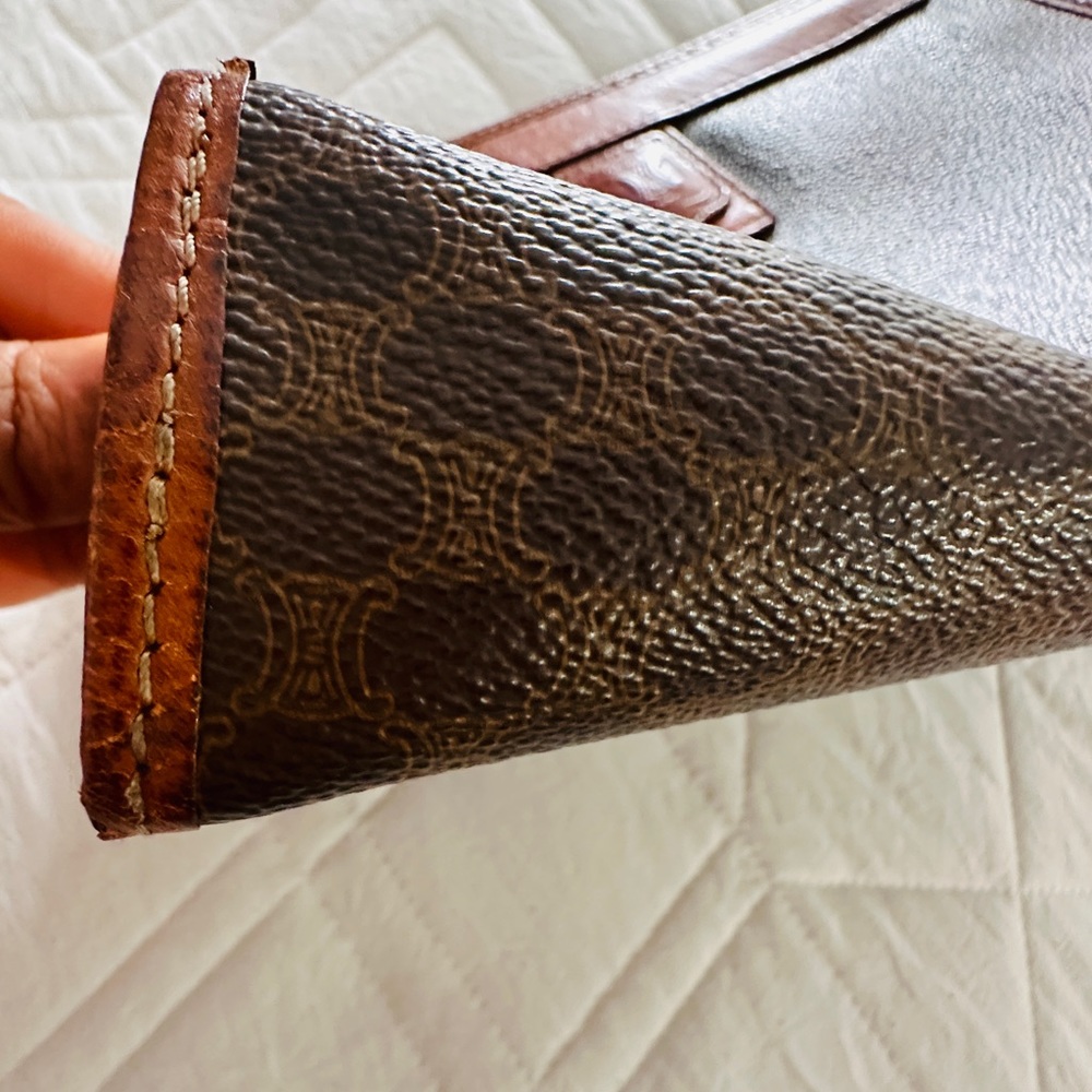 CELINE TRIOMPHE VINTAGE CANVAS & LEATHER CLUTCH BAG - Picture 8 of 9